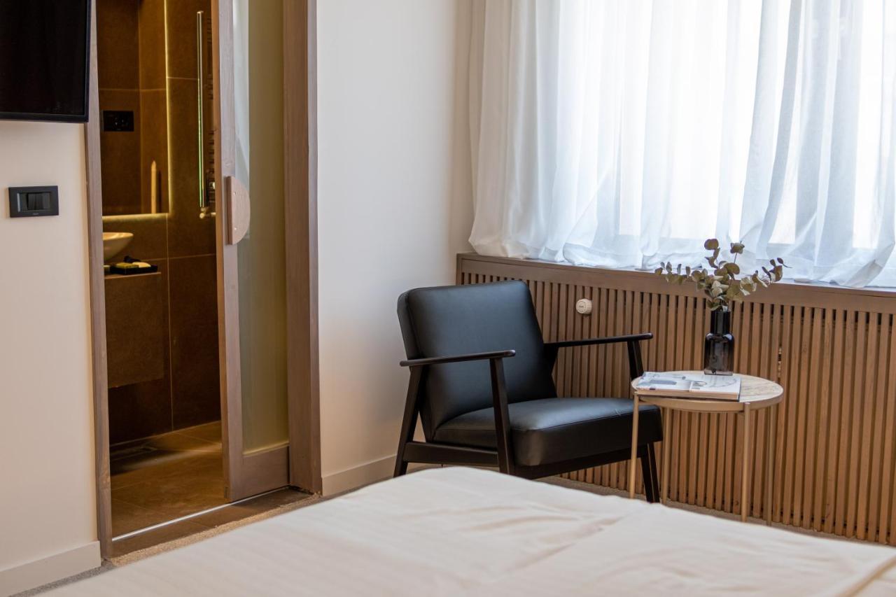 Bloom Suites Пристина Екстериор снимка