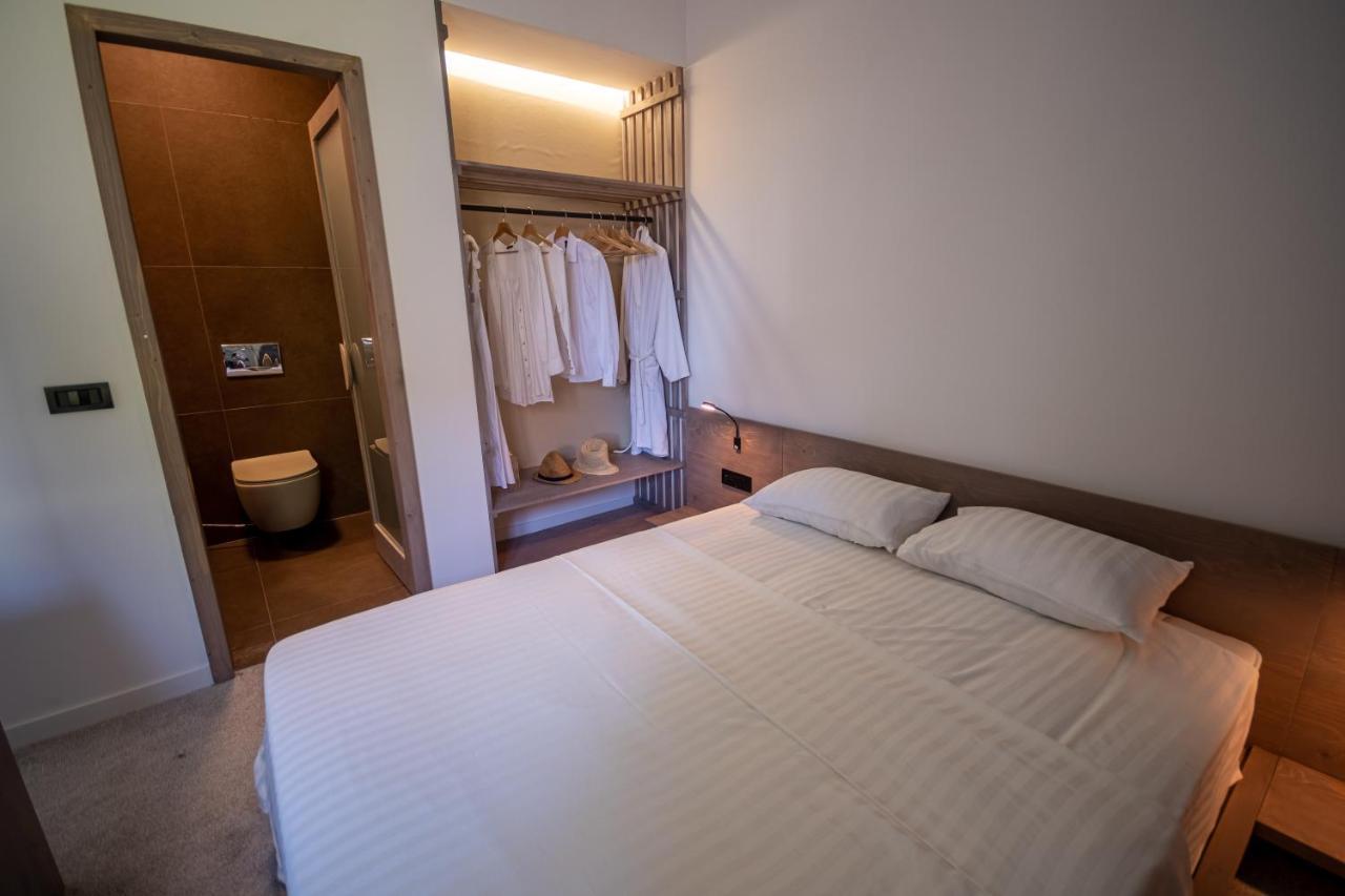 Bloom Suites Пристина Екстериор снимка