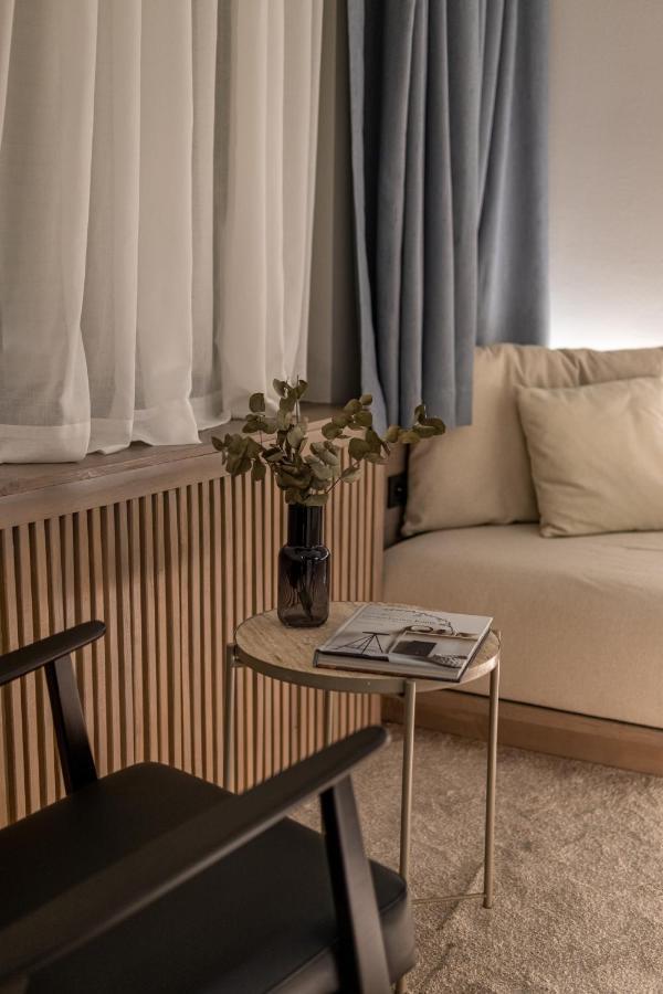 Bloom Suites Пристина Екстериор снимка
