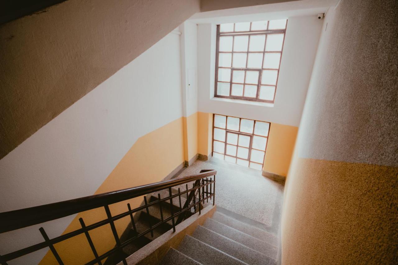 Bloom Suites Пристина Екстериор снимка